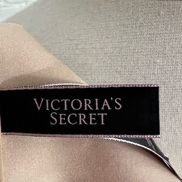 Victoria’s Secret Multi-Way Strapless Bra Size 36DDD - Picture 4 of 6